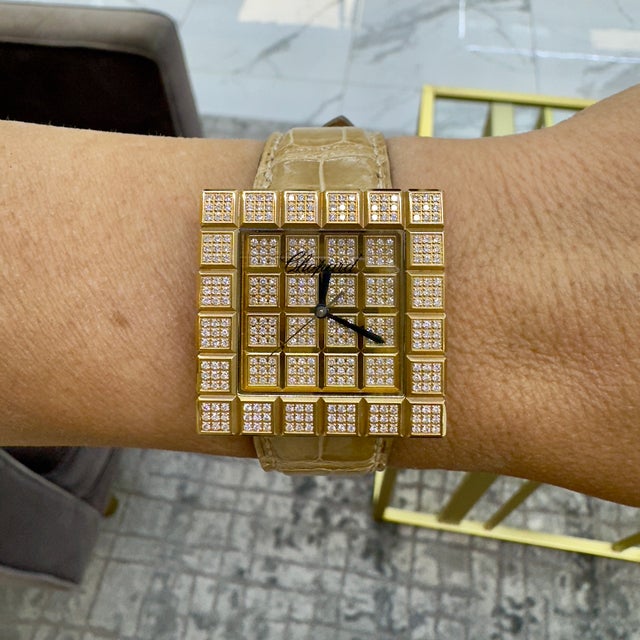 Ladies Chopard Ice Cube 32mm 13/6858 18k Yellow Gold Diamond Watch For Sale - Image 10 of 10