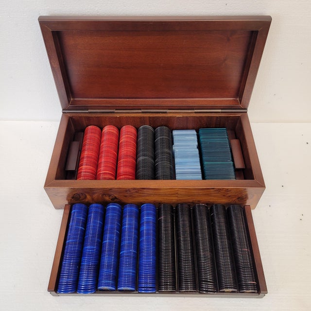 Box of Playing Chips in Acrylic Glass from Dal Negro, Italy, 1980s, Set of 173 For Sale - Image 9 of 18