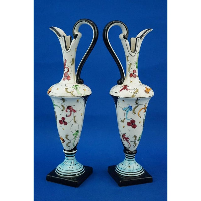Ceramic Jugs and Vases with Views of Sicily from Deruta-Castelli, Italy, 1940s, Set of 2 For Sale - Image 3 of 18