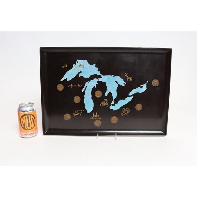 Large Mid-Century Black Resin Pigment and Brass Inlaid "Great Lakes" Tray by Couroc For Sale In New York - Image 6 of 12