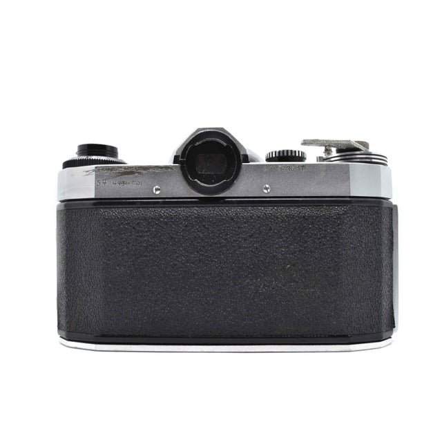 Metal 1960's East German Praktica Nova 1b SLR Film Camera For Sale - Image 7 of 9