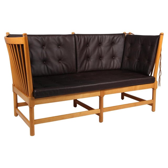 Black Two-Seat Sofa in Beech and Leather by Børge Mogensen for Fritz Hansen For Sale - Image 8 of 8