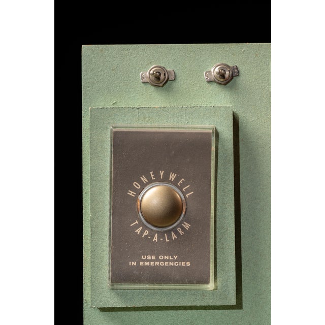 Mint Vintage "Tap-a-Larm" Home Protector System Salesman Sample Panel by Honeywell For Sale - Image 8 of 11