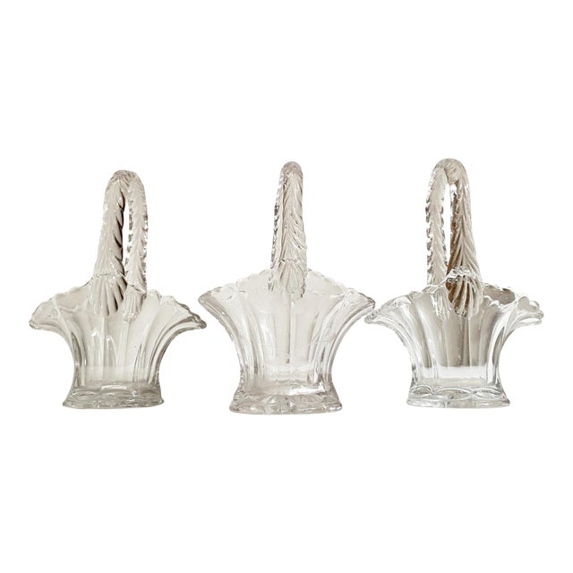 Duncan & Miller "Bride's Baskets" Set of 3 - Easter Decor For Sale