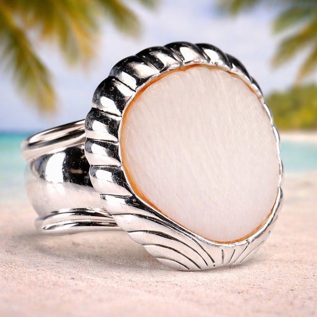 Coastal Hans Turnwald Tropical Creatures Napkin Rings - 4pcs For Sale - Image 3 of 7