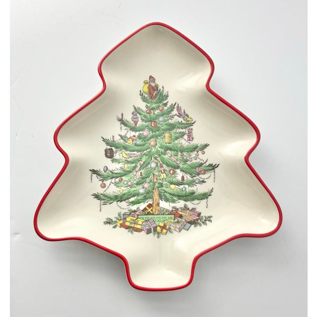 1980s Spode “Christmas Tree” 8-Piece Ceramic Dinnerware Serving Hostess Set For Sale - Image 5 of 12