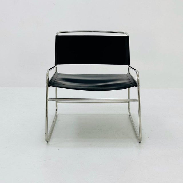 Bauhaus Mid-Century Black Leather Lounge Chair For Sale - Image 3 of 11
