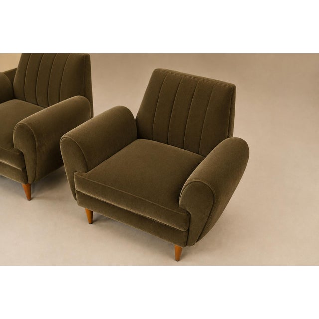 Pair of Brazilian Modern Armchairs in Pau Marfim and Olive Mohair, Brazil, 1960s For Sale - Image 9 of 18