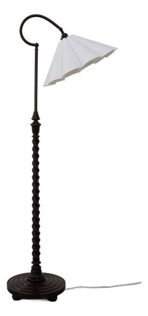 Art Deco Scandinavian Floor Lamp in Brass and Turned Oak, 1920s