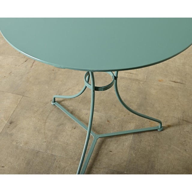 French 19th Century Metal Bistro Table in New Powdercoat For Sale - Image 9 of 10