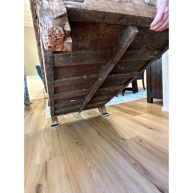 Brown Oak Paneled Closed Bench, Attributed to Northern Europe, Late 17th Century For Sale - Image 8 of 14