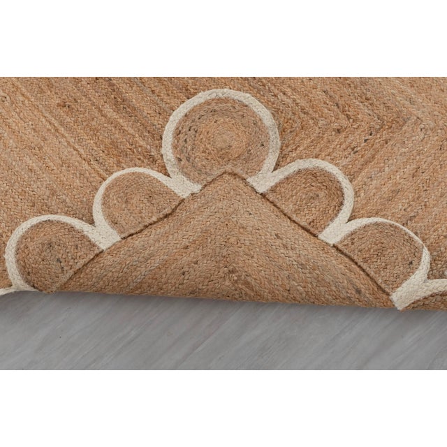White Edge Trim Scallop Jute Rug 3x5 For Sale - Image 9 of 13