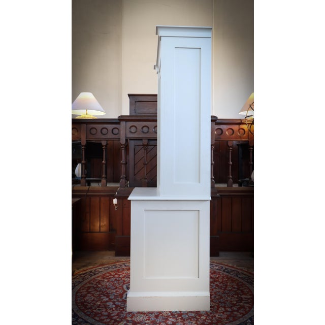 Kitchen Dresser Cabinet in Painted Pine from Laura Ashley, 2010s For Sale - Image 11 of 18