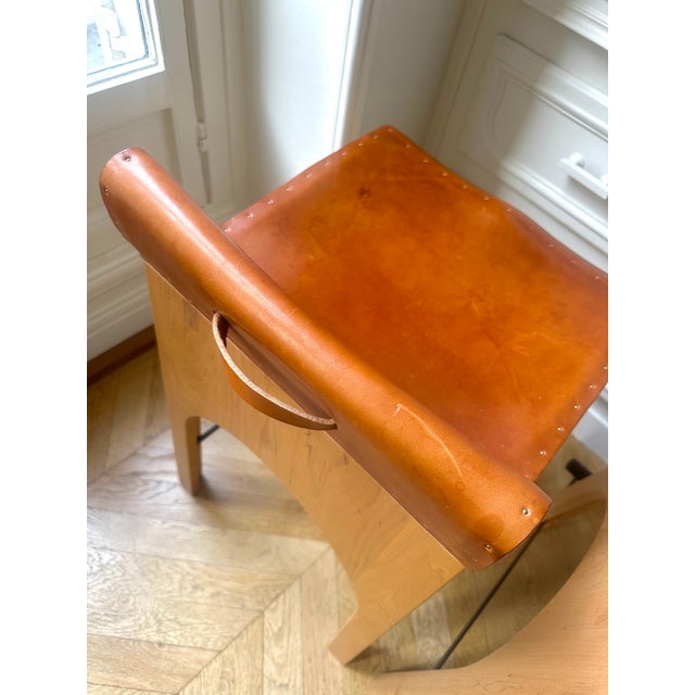 Jack Counter Stools in Sycamore Wood and Tan Leather from Lostine, USA, 2018, Set of 2 For Sale - Image 9 of 13