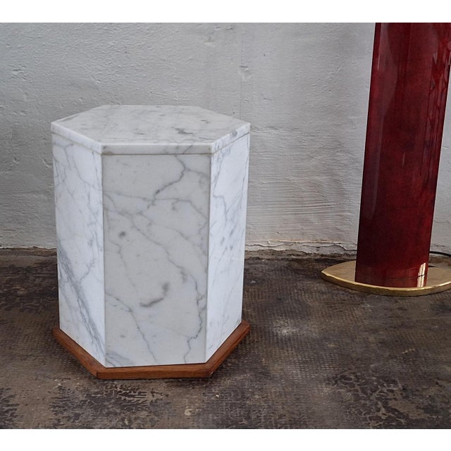 Italian Hexagonal Carrara Marble Monolith Pedestal Side Table, 1990s For Sale - Image 11 of 13