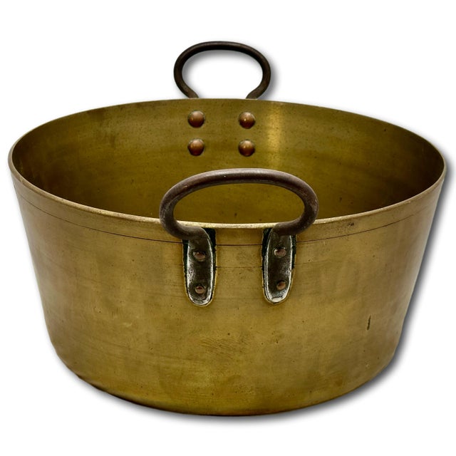 American Very Large Mid 1800s Antique Heavy Brass & Hand Wrought Iron Hearth or Stove Top Cooking Pot 18 Inches Long! For Sale - Image 3 of 18