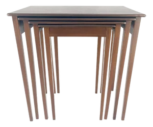 Set of 4 Elegant Tapered Legs Mahogany Federal Nesting Side End Tables
