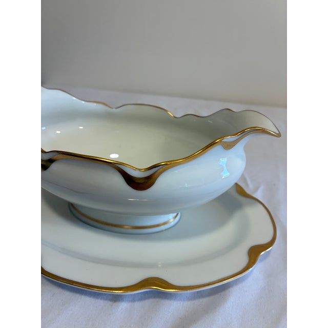 French Antique Haviland & Co. Limoges Gold Rim Gravy Boat With Attached Underplate, France For Sale - Image 3 of 12