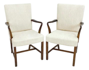 1940s Danish Modern Armchairs in the Style of Fritz Hansen - A Pair