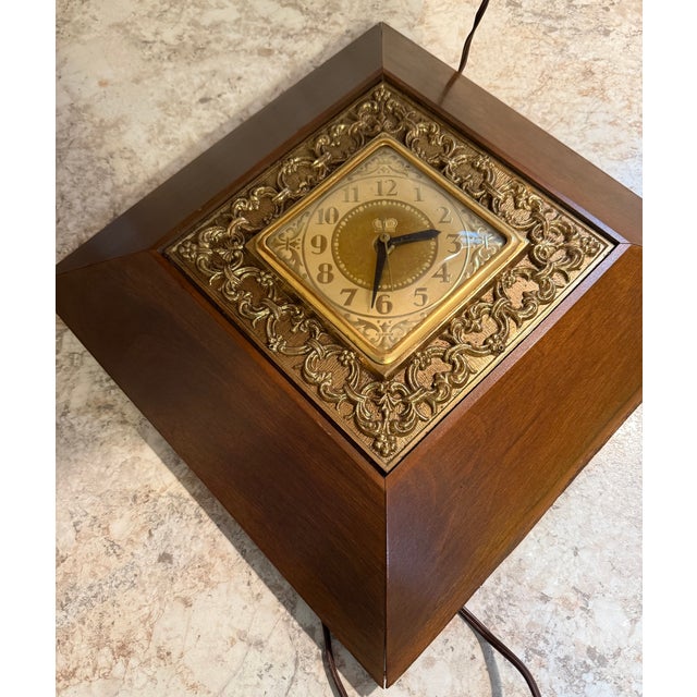 1940s 1940’s Harben Co. Electric Wall Clock #30 For Sale - Image 5 of 16