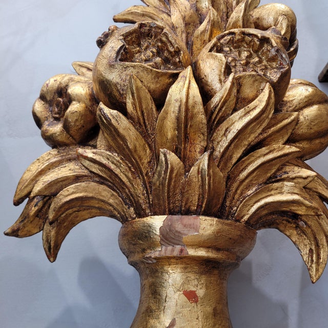 Trim Medici Cup Wall Sconce in Carved and Gilded Wood, Spain, 1950s For Sale - Image 11 of 17
