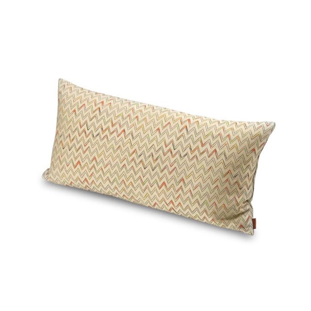 This rectangular Missoni Home Ambon 121 decorative throw pillow features a subtle multi-coloured zigzag pattern. Length:...