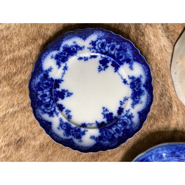 Traditional Antique Flow Blue Dinner Plates- Set of 3 For Sale - Image 3 of 7