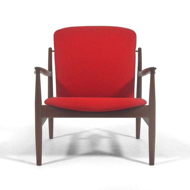 Mid-Century Modern Finn Juhl Model 141 Lounge Chair For Sale - Image 3 of 10
