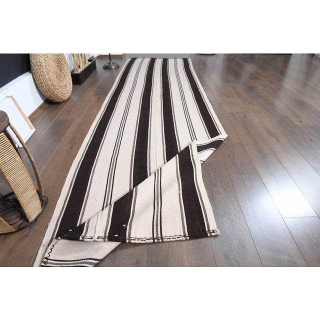 1970s 1970s Vintage Handmade Wool Cotton White Runner Rug For Sale - Image 5 of 11