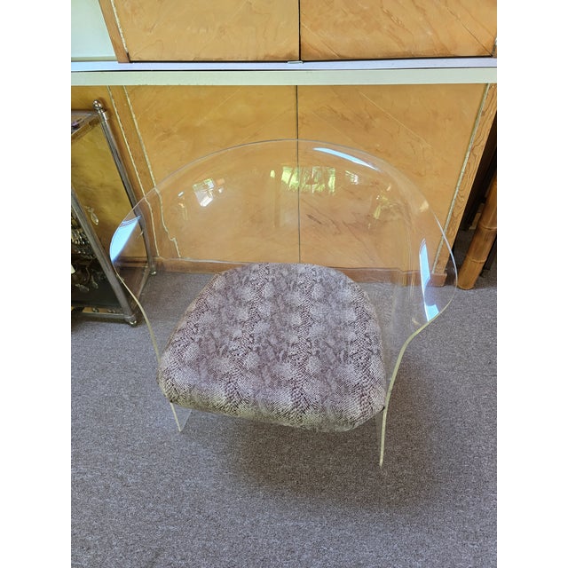 Mid-Century Modern 1970s Vintage Mid Century Modern Designer Lucite Chair For Sale - Image 3 of 9