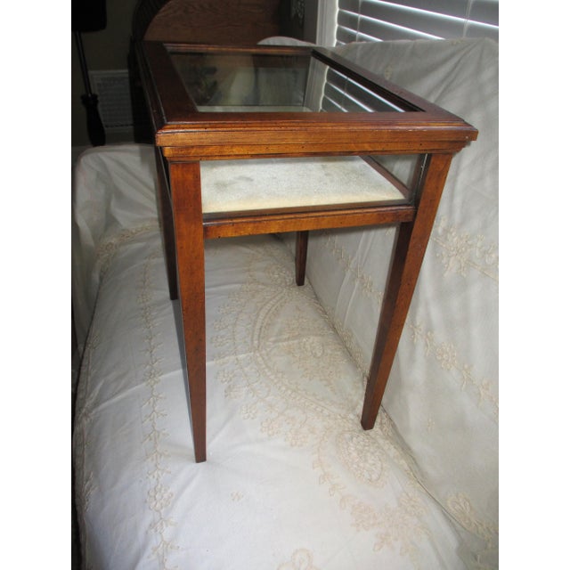 1940s Vintage Brandt Furniture Federal Style Mahogany Brighton Court Curio Table For Sale - Image 5 of 10