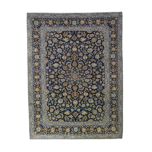 Handknotted Oriental Rug in Wool For Sale - Image 13 of 13