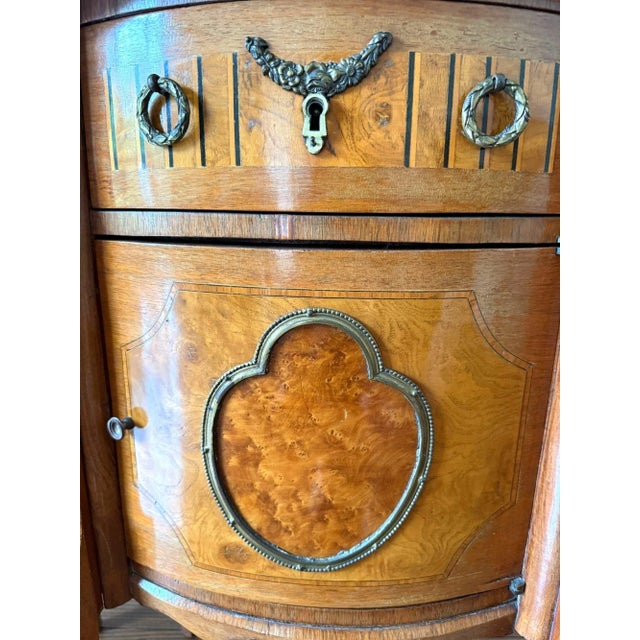 French Louis XV Marble Top Nightstand Accent Tables - A Pair For Sale - Image 10 of 18