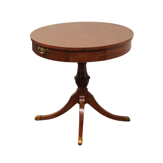 MERSMAN Solid Mahogany Traditional Duncan Phyfe Style 29" Round Accent Table 1320-7709 28" High 29.5" Wide 29.5" Deep We...