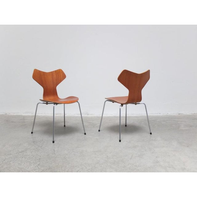 Early Grand Prix Chairs by Arne Jacobsen for Fritz Hansen, 1957, Set of 2 For Sale - Image 11 of 14