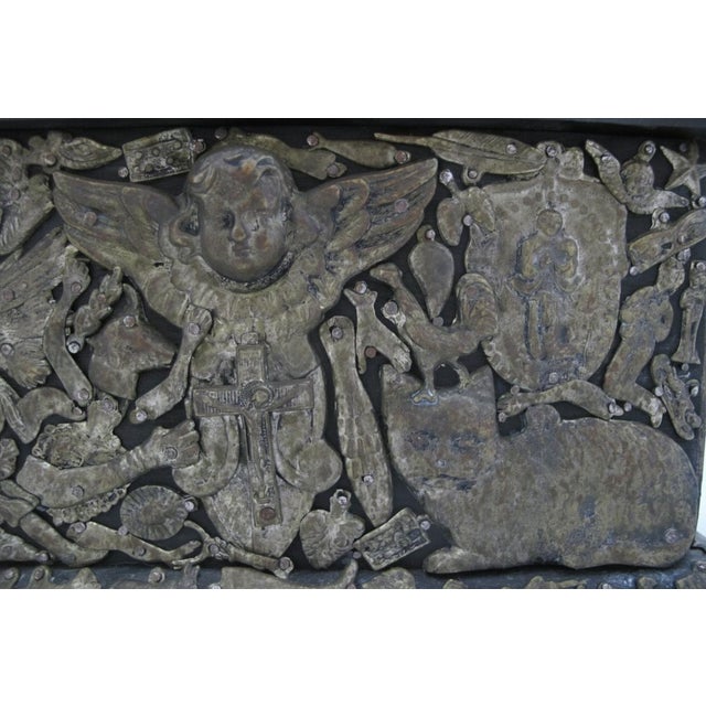 Estela Ogazon Exceptional Milagros Wood Charm Mexico Folk Art Box For Sale - Image 11 of 17