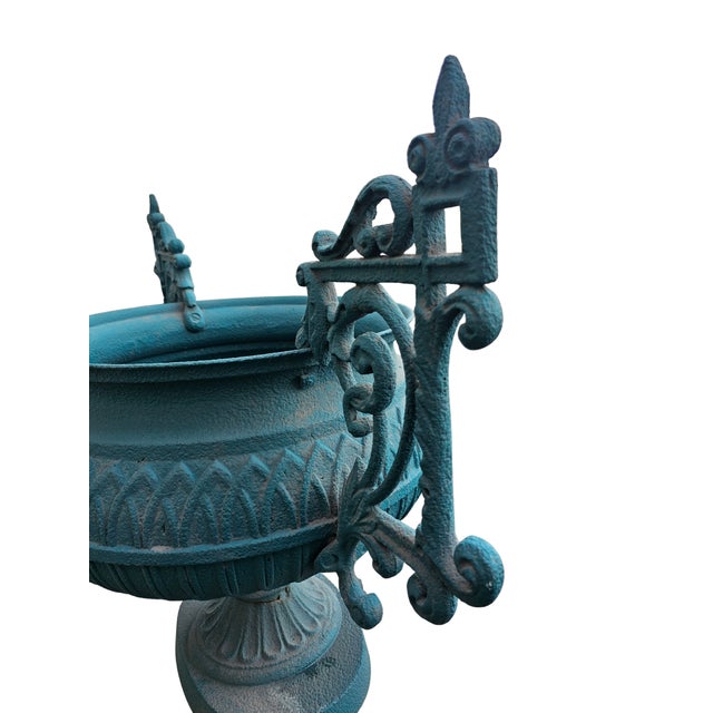 Late 19th Century Victorian Cast-Iron Planter For Sale - Image 4 of 7