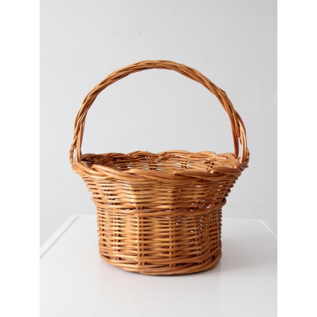 Vintage Round Wicker Gathering Basket With Handle For Sale - Image 9 of 13