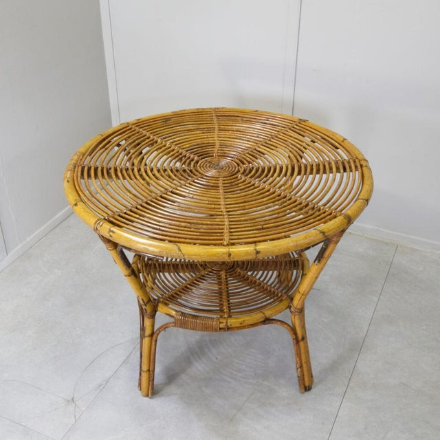 Mid-Century Modern Vintage Round Two-Tier Coffee Table in Bamboo and Rattan by Tito Agnoli, Italy, 1960s For Sale - Image 3 of 9