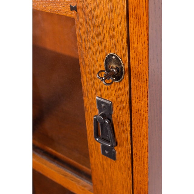 2020s Mission Leaded Glass Bookcase With Lock & Key - Micheal Cherry For Sale - Image 5 of 18