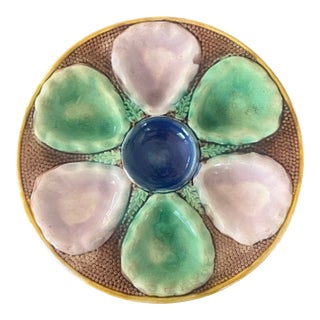 19th Century English Majolica Oyster Plate For Sale