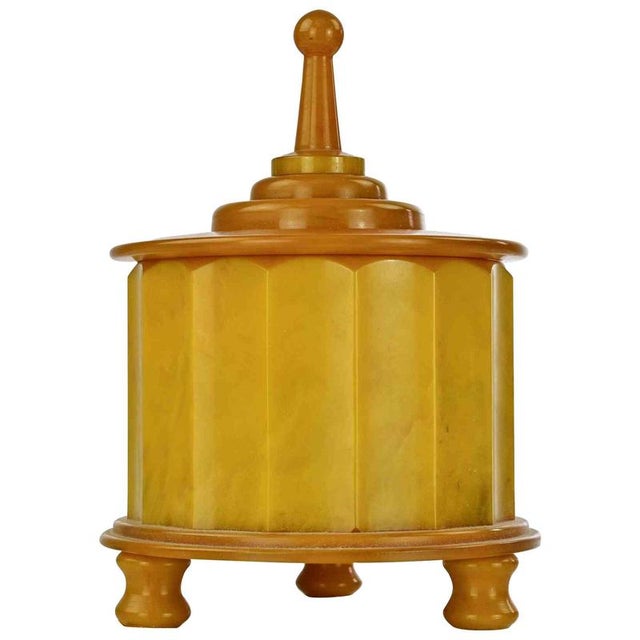 Vintage Bakelite Box, 1940s For Sale - Image 6 of 6