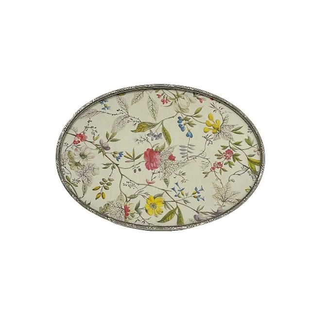 Dutch oval silver hanging photo frame by van Eldik & van der Scheer 1917-1950 Dutch silver photo frame with a border motif...