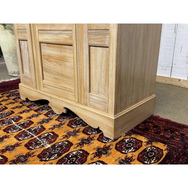 English Maple Wardrobe, 1950s For Sale - Image 5 of 16