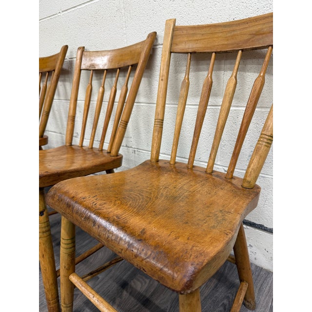 Antique Windsor Farmhouse Arrowback Plank Seat Dining Chairs For Sale In Kansas City - Image 6 of 11