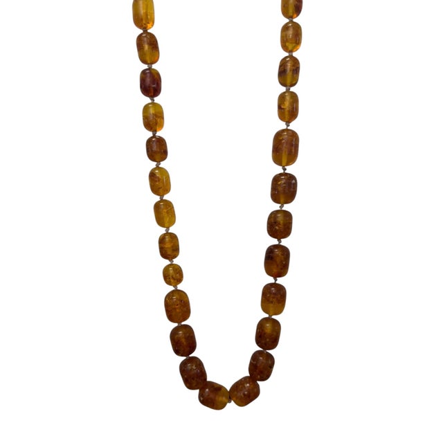 Mid-Century Modern Amber Resin Knotted Beaded Necklace For Sale - Image 4 of 5