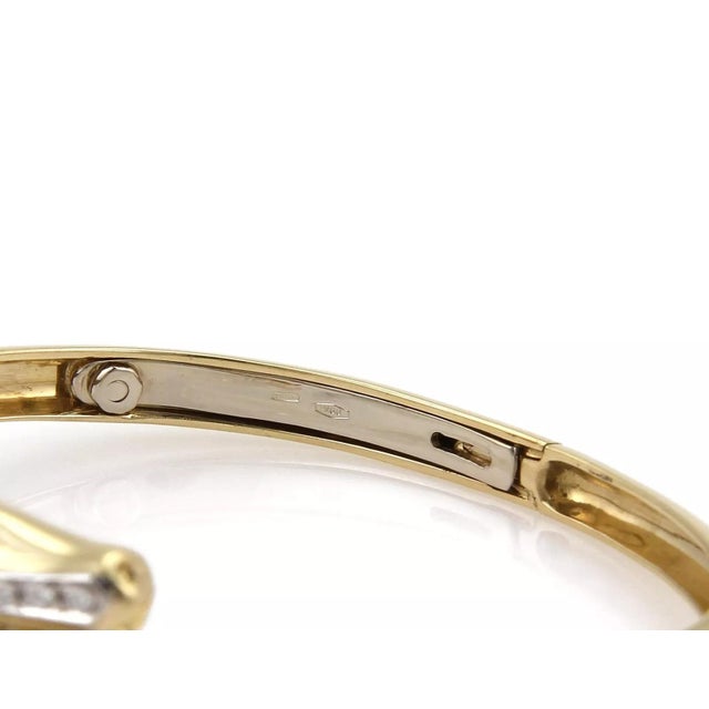 18k Horse Bypass Bracelet Estate 1.10ct Diamond Two Tone Gold Bangle For Sale In Miami - Image 6 of 7