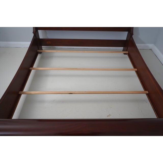 Ethan Allen California King Size 18th Century Mahogany Sleigh Bed For Sale In Philadelphia - Image 6 of 15