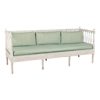 19th Century Swedish Gustavian Gray Painted Bench Settee For Sale