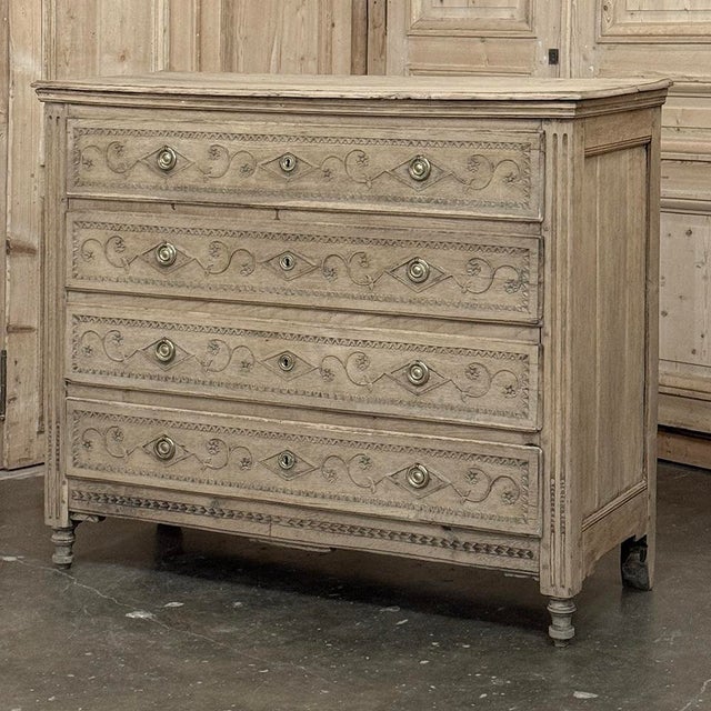 French 18th Century Stripped Oak Commode From Herve in Brittany For Sale - Image 3 of 16